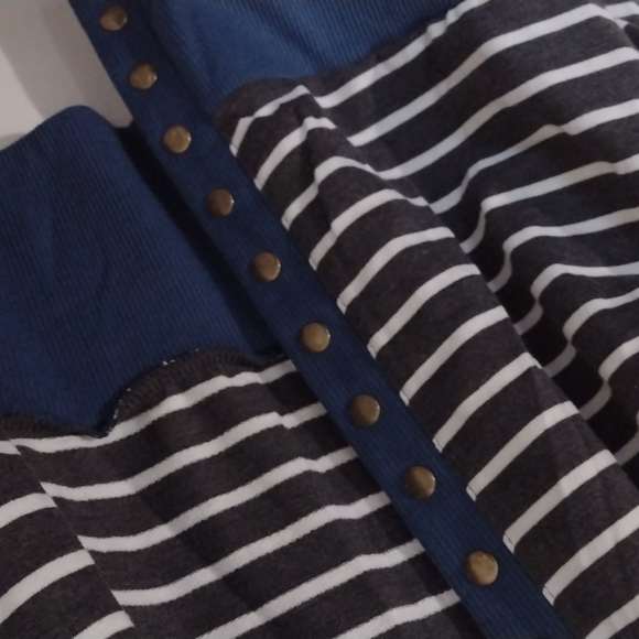 Spring sweater - Picture 2 of 3